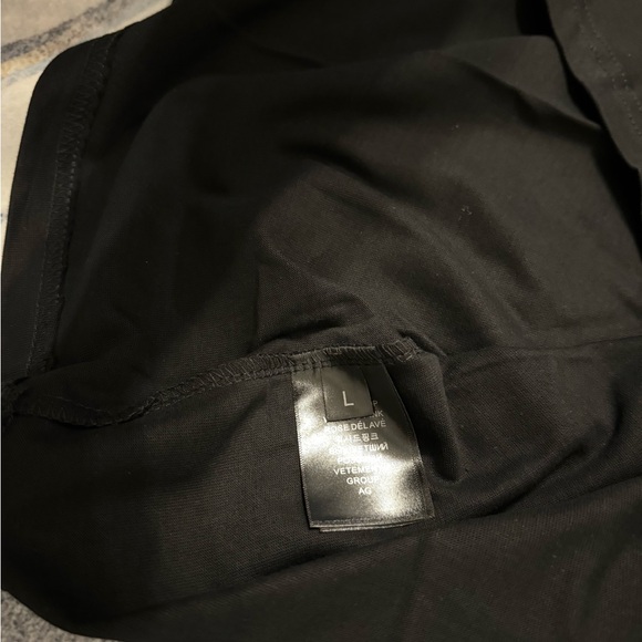 VETEMENTS Black My Name Is Vetements Tshirt Mens Size Large - Picture 3 of 4